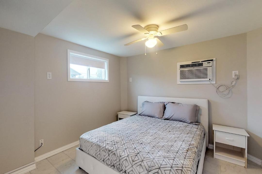 Photo of Bedroom in Jamaica Beach