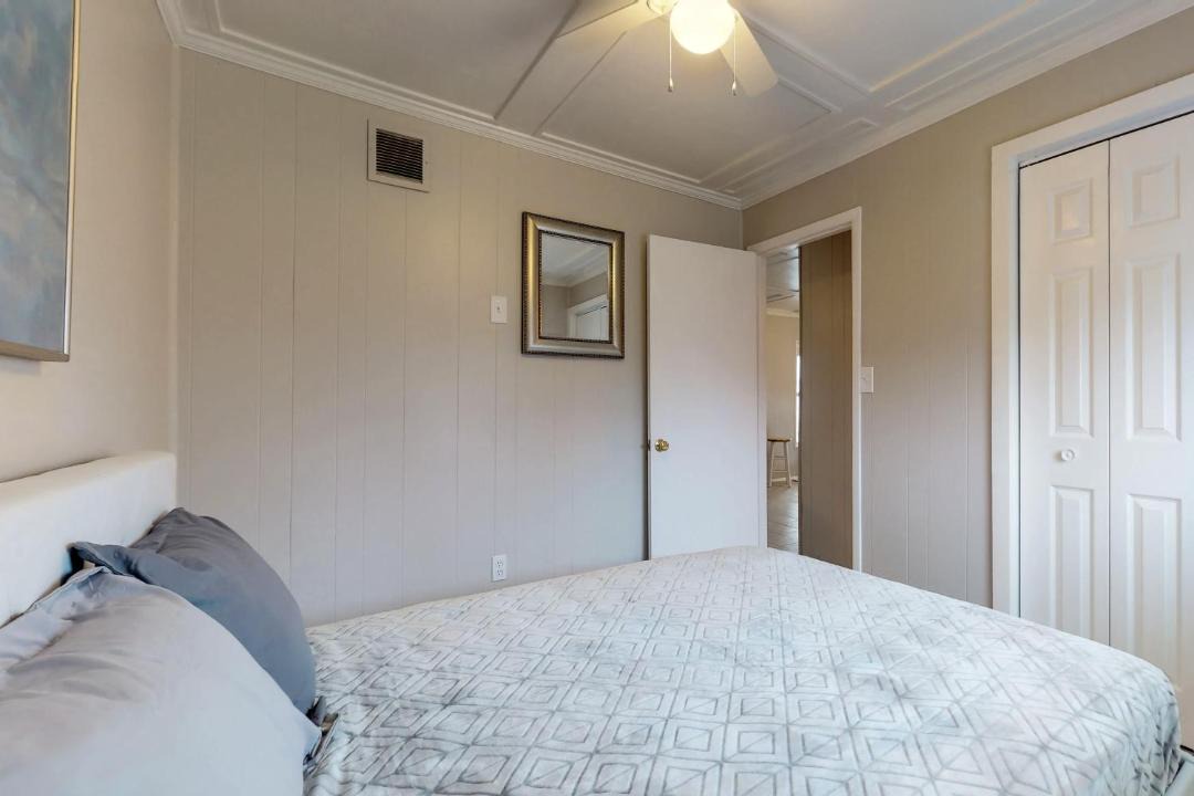 Photo of Bedroom in Jamaica Beach