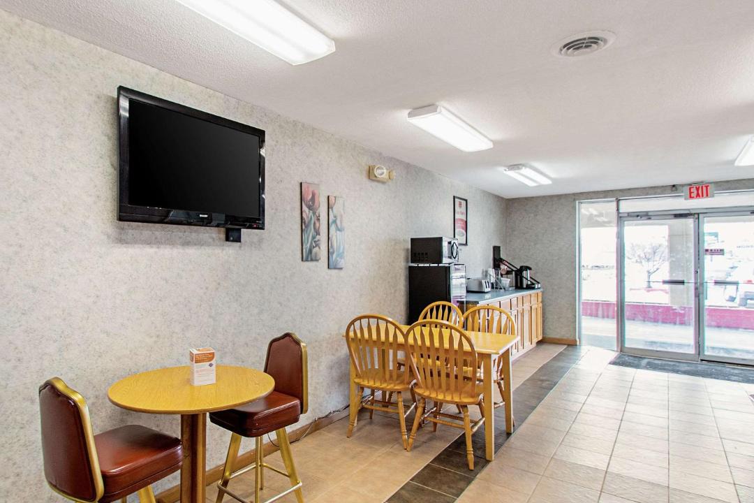 Photo of Livingroom in Utica