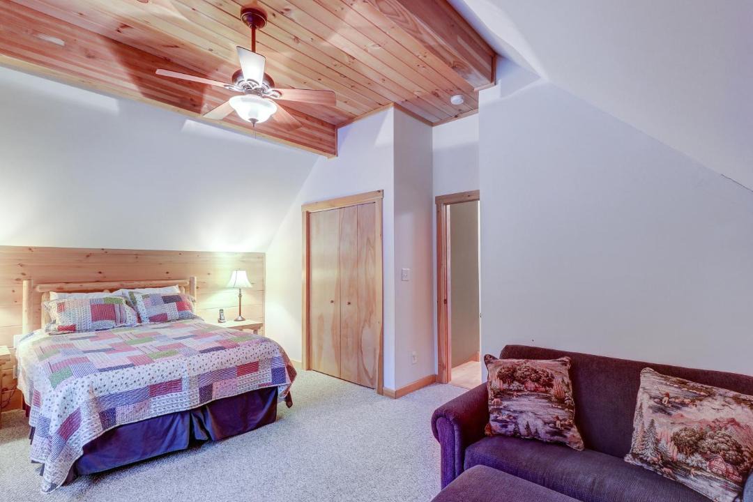 Photo of Bedroom in Schroon Lake