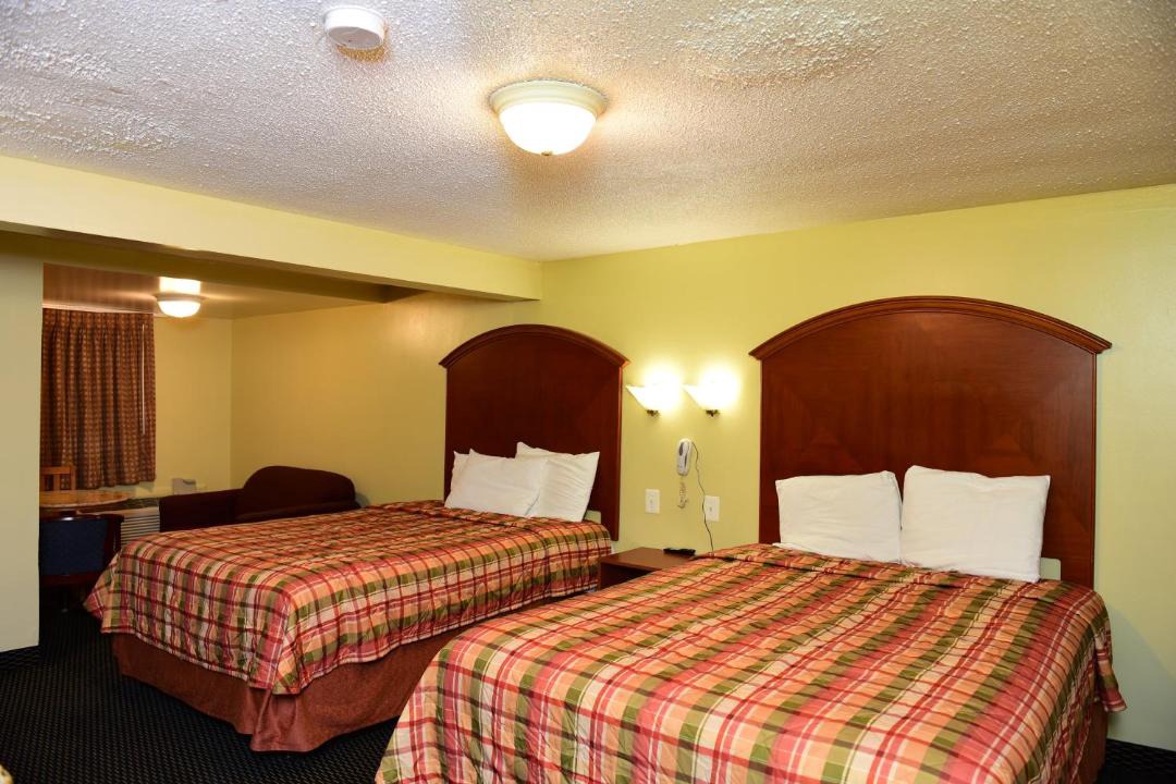 Photo of Bedroom in Green Acres