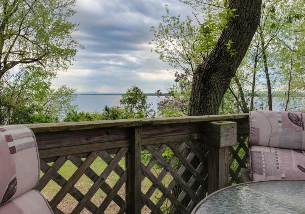 Photo of Patio Balcony in Isle La Motte