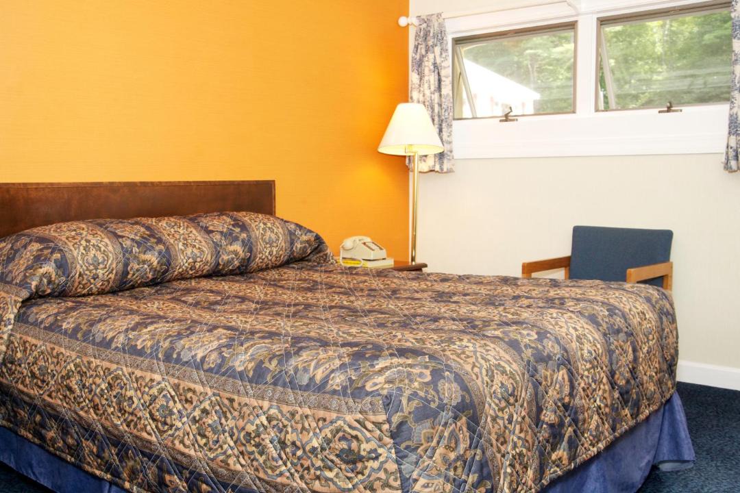 Photo of Bedroom in West Lebanon