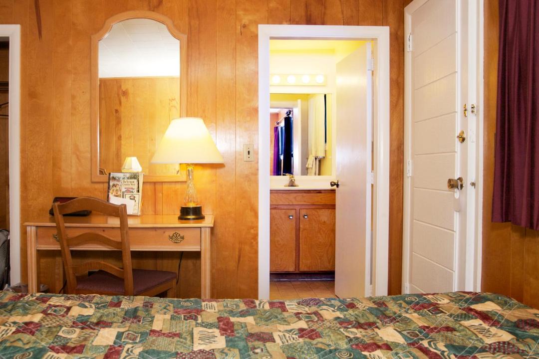 Photo of Bedroom in West Lebanon