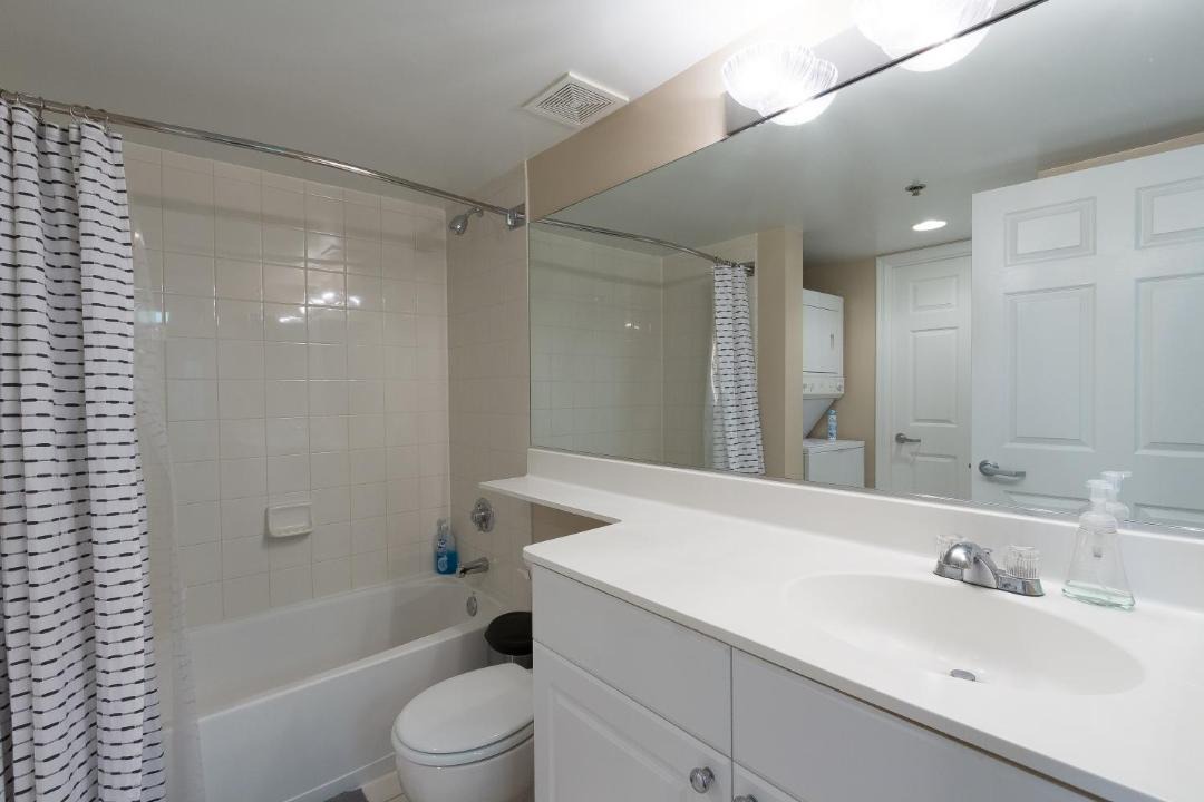 Photo of Bathroom in Aurora Highlands