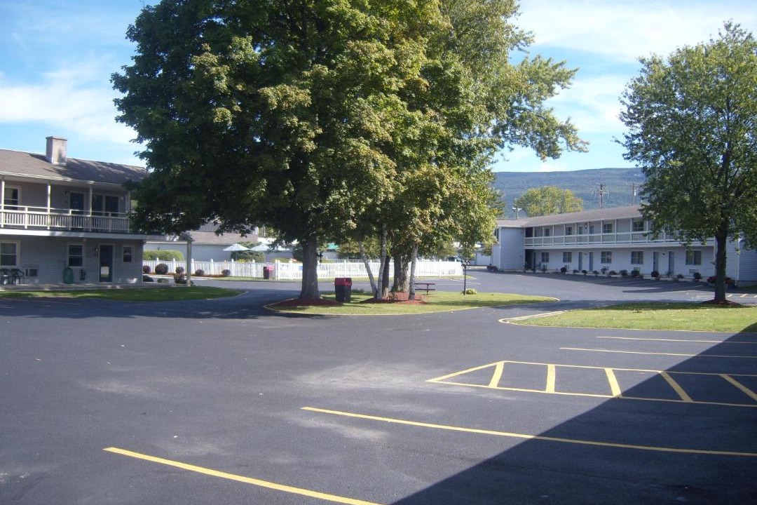 Photo of Others in Bennington