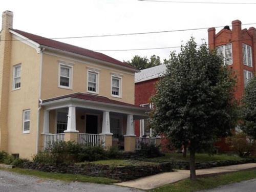 Photo of Buildings in Bolivar