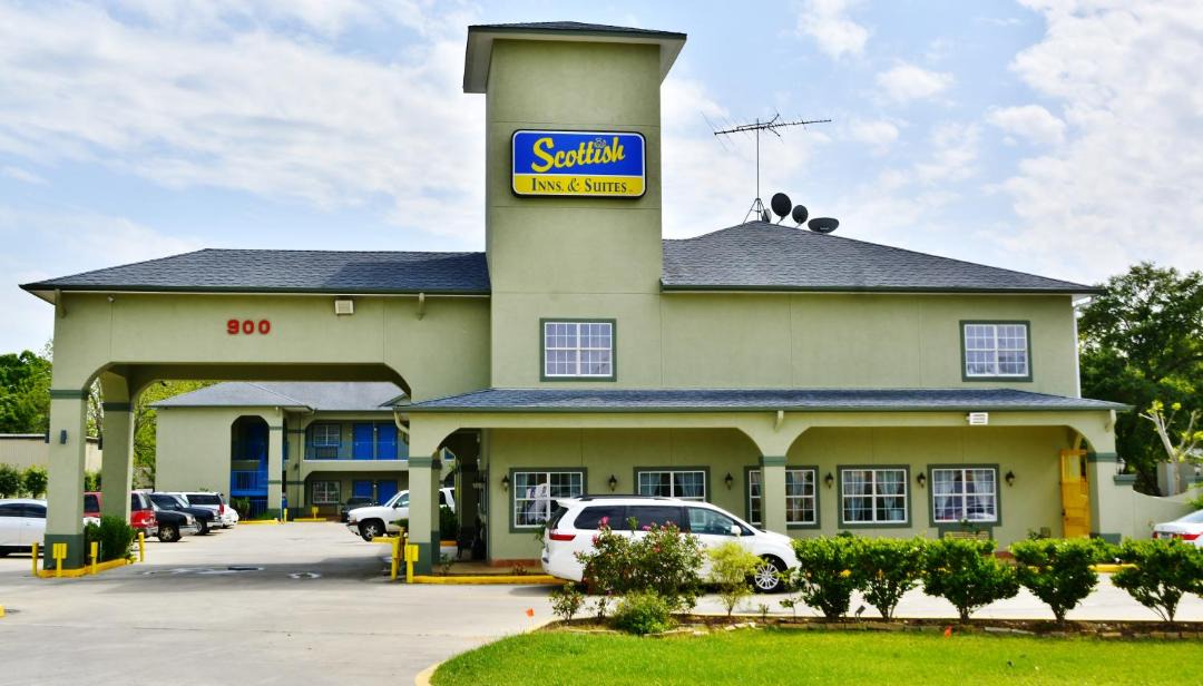 Photo of Buildings in Alvin