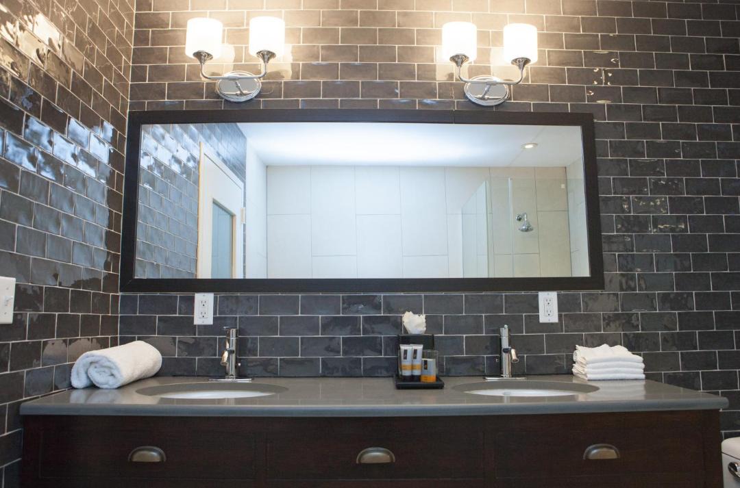 Photo of Bathroom in Hunters Point