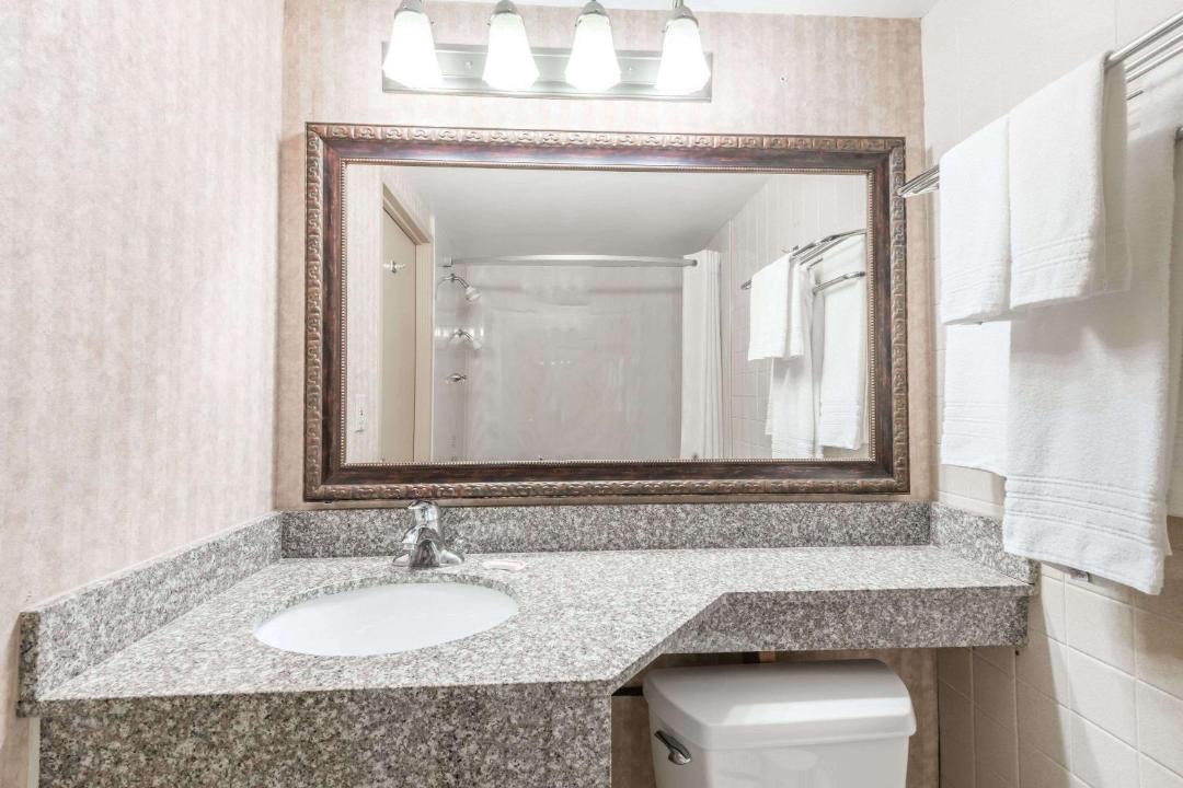 Photo of Bathroom in Niles