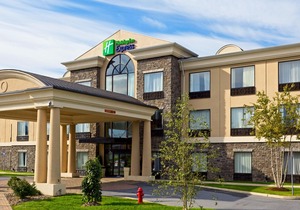 Holiday Inn Express Hotel & Suites Chester, an IHG Hotel