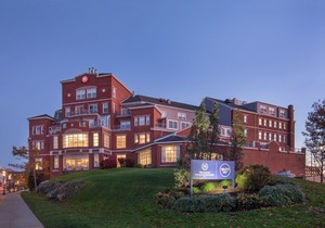 Sheraton Portsmouth Harborside Hotel