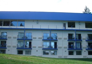 Oyster Bay Inn & Suites