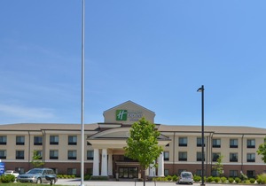 Holiday Inn Express and Suites Wheeling, an Ihg Hotel