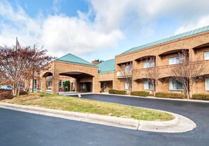 Comfort Suites Inn at Ridgewood Farm