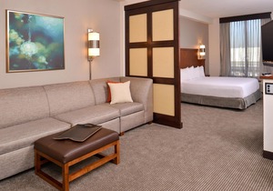 Hyatt Place Garden City