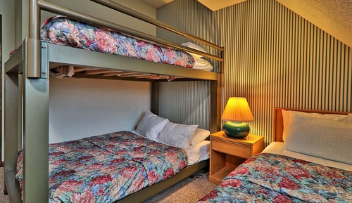 Condo, 3 Bedrooms