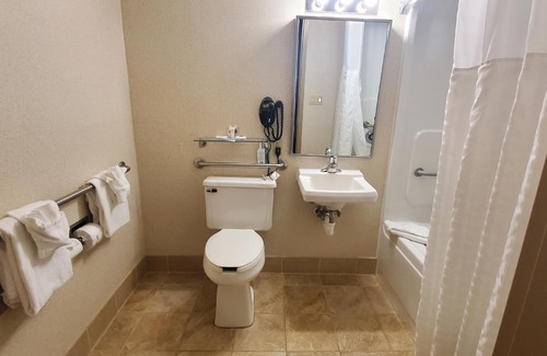 Montpelier Hotel | Comfort Inn & Suites at Maplewood