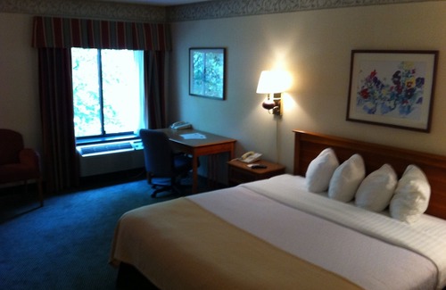 Summerlee Hotel | Holiday Lodge Hotel & Conference Center
