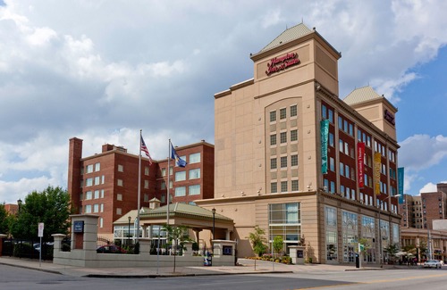 Downtown Buffalo Hotel | Hampton Inn & Suites Buffalo/Downtown