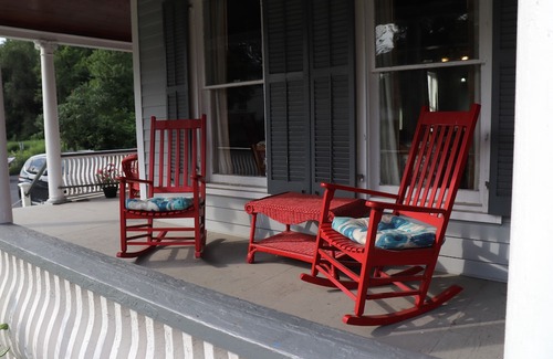 Roscoe Hotel | Reynolds House Inn & Motel