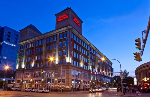 Downtown Buffalo Hotel | Hampton Inn & Suites Buffalo/Downtown
