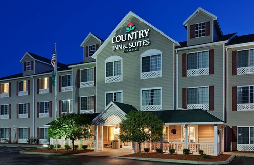 Big Flats Airport Hotel | Country Inn & Suites by Radisson, Big Flats (Elmira), NY