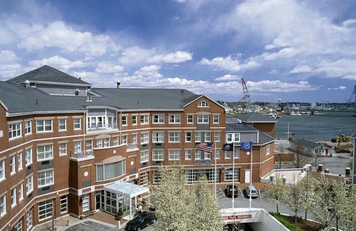 Portsmouth Hotel | Sheraton Portsmouth Harborside Hotel
