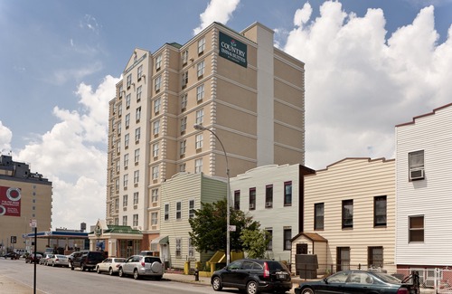 Queens Hotel | Queens County Inn and Suites