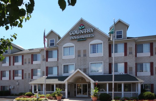 Big Flats Airport Hotel | Country Inn & Suites by Radisson, Big Flats (Elmira), NY