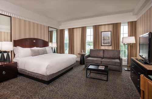 Manchester Hotel | The Equinox Golf Resort & Spa