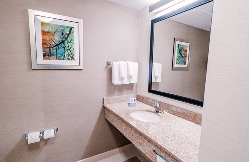 Medford Hotel | Fairfield Inn by Marriott Medford Long Island
