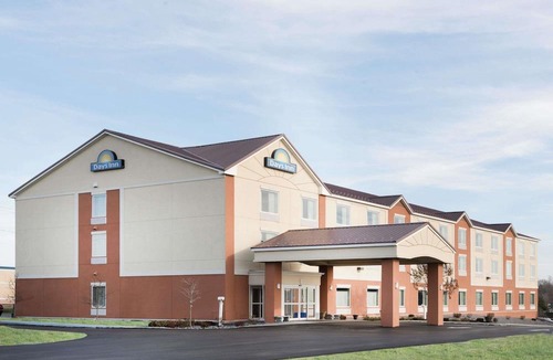 Evans Mills Hotel | Days Inn by Wyndham Evans Mills/Fort Drum