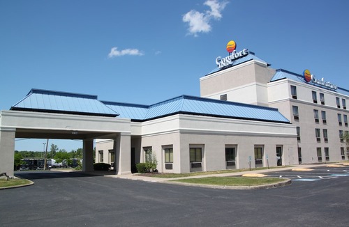 Lindbergh Lawns Hotel | Comfort Inn - Nys Fairgrounds