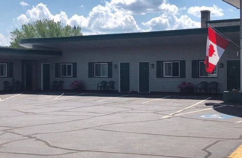 Lancaster Hotel | The Lancaster Motel