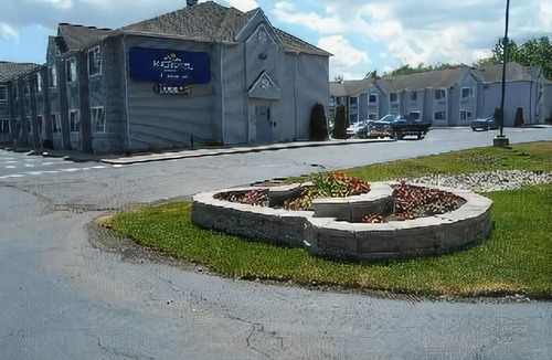 Latham Hotel | Microtel Inn by Wyndham - Albany Airport