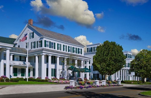 Manchester Hotel | The Equinox Golf Resort & Spa