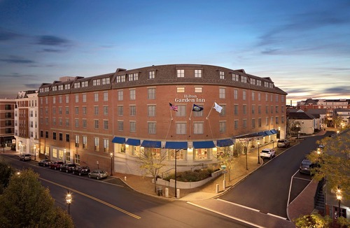 Portsmouth Hotel | Hilton Garden Inn Portsmouth Downtown