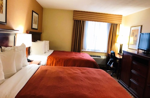 Queens Hotel | Queens County Inn and Suites