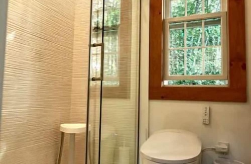 Brownsville House | One-Of-A-Kind Vermont Retreat