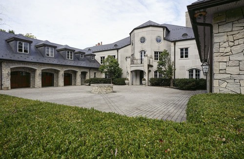 Charleston House | The Mountaineer's Mansion