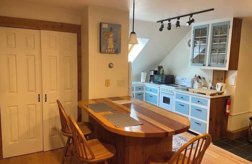 Middlebury Apartment | Charming 1-bedroom apartment in beautiful Middlebury