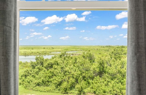 Port Bolivar House | Seaside Nest - Unobstructed Beach and Bay Views