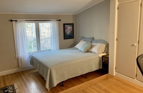 Hanover House | Hanover Home -Walkable to campus
