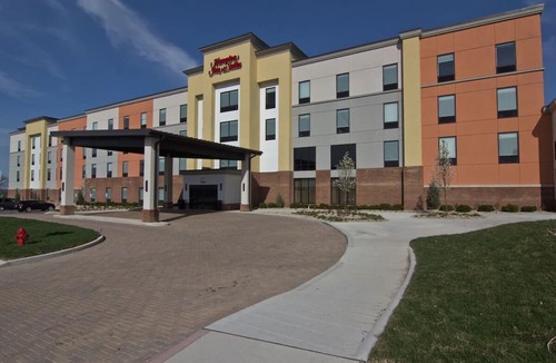 Columbus House | Business & Pleasure Hub | Free WiFi | Minutes from Downtown | Free Hot Breakfast