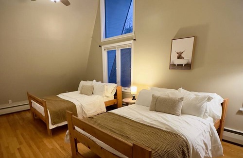 Chester House | Contemporary Mountain Home near Okemo, Stratton, Magic Mountain and Bromley