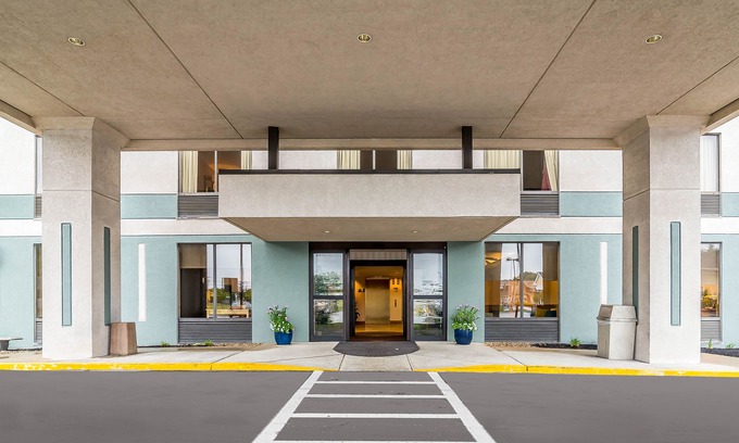 Portsmouth Hotel | Quality Inn Portsmouth