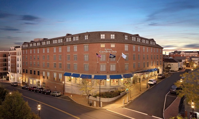 Portsmouth Hotel | Hilton Garden Inn Portsmouth Downtown